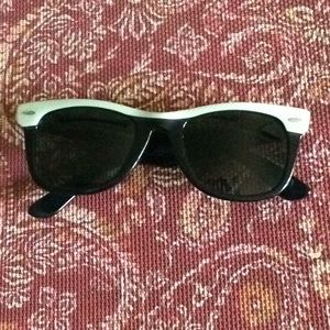 Vintage Wayfarer Sunglasses